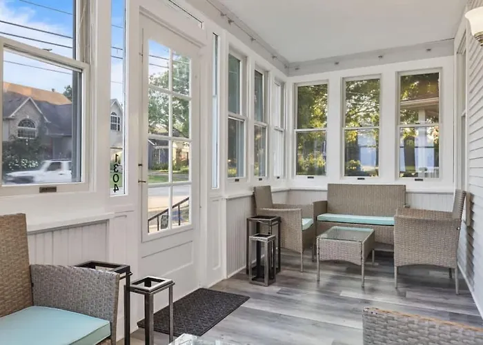 Cozy Chic 4bd 2ba In St Charles Holiday home Saint Charles