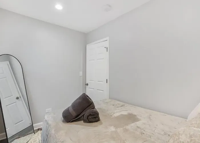 Cozy Chic 4bd 2ba In St Charles Saint Charles